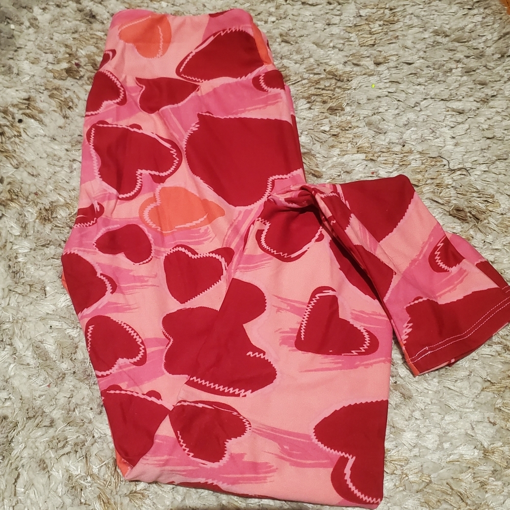 New! Lularoe Valentine's Leggings!